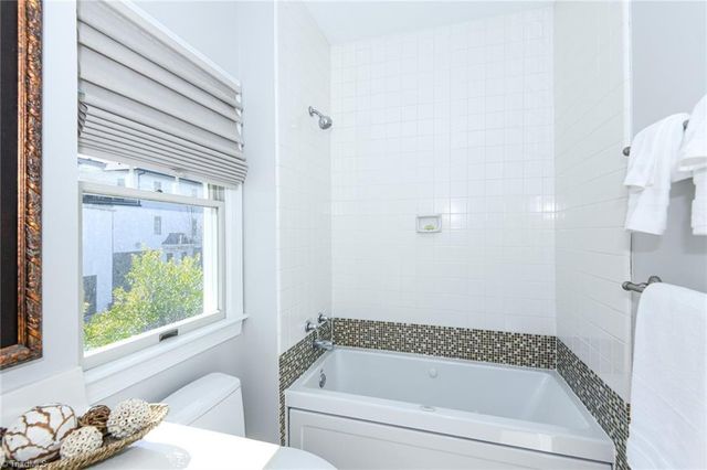 420 Fisher Park Circle, Greensboro, NC 27401