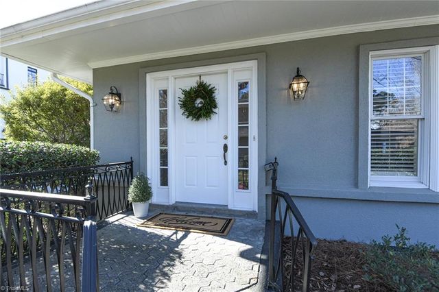 420 Fisher Park Circle, Greensboro, NC 27401