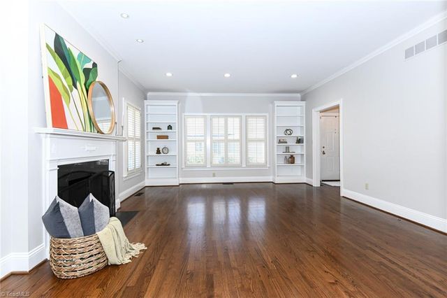 420 Fisher Park Circle, Greensboro, NC 27401