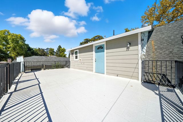 215 Washington Street, Red Bluff, CA 96080