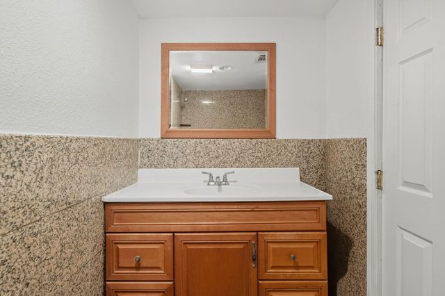 215 Washington Street, Red Bluff, CA 96080