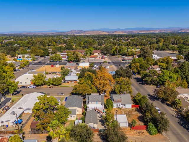215 Washington Street, Red Bluff, CA 96080