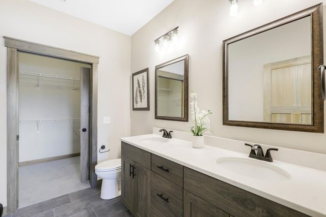 1616 Spruce Street, Farmington, MN 55024