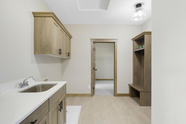 1616 Spruce Street, Farmington, MN 55024