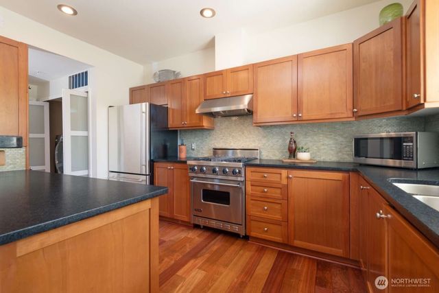 6117 S 232nd Street, Kent, WA 98032