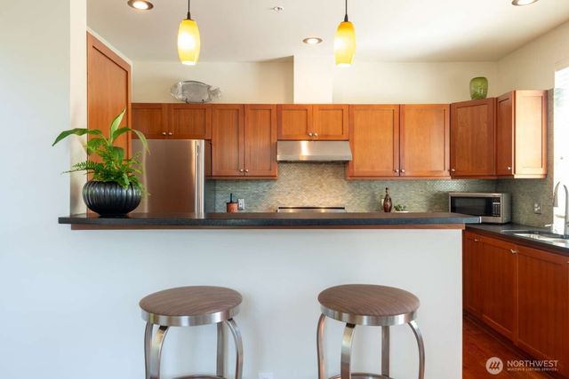 6117 S 232nd Street, Kent, WA 98032