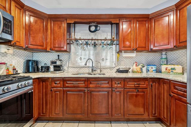 509-511 RIDGE ST, Newark, NJ 07104