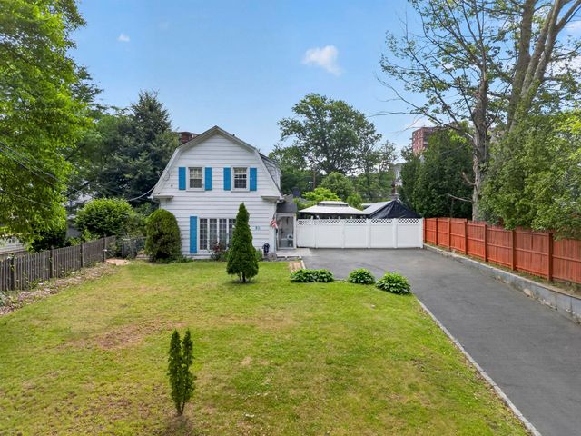 509-511 RIDGE ST, Newark, NJ 07104