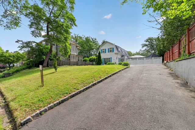 509-511 RIDGE ST, Newark, NJ 07104