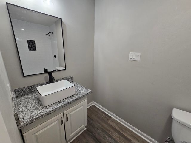 7565 Gov Blanchard Dr, Baton Rouge, LA 70811