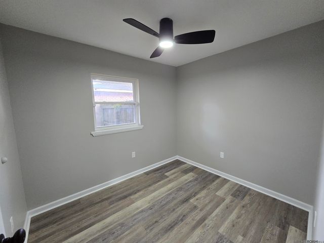 7565 Gov Blanchard Dr, Baton Rouge, LA 70811