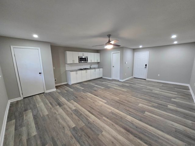 7565 Gov Blanchard Dr, Baton Rouge, LA 70811