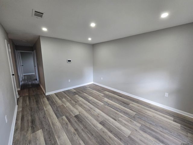 7565 Gov Blanchard Dr, Baton Rouge, LA 70811