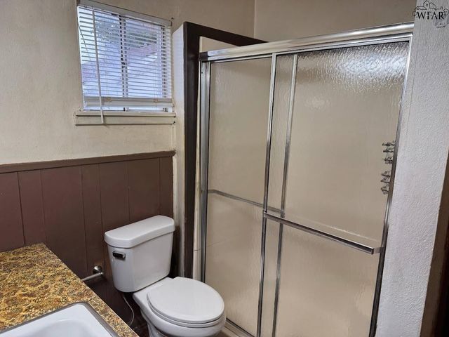 4594 BUS HWY 287, Iowa Park, TX 76367