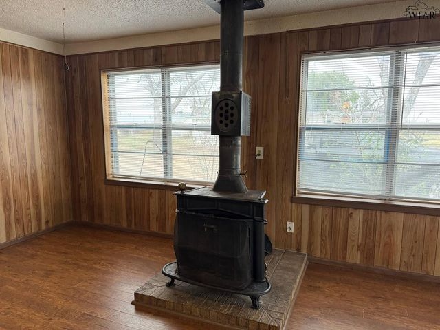 4594 BUS HWY 287, Iowa Park, TX 76367