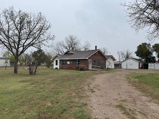 4594 BUS HWY 287, Iowa Park, TX 76367