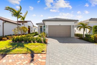 199 SE Via Sangro, Port St. Lucie, Port St Lucie, FL 34952