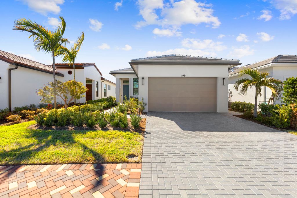 199 SE Via Sangro, Port St. Lucie, Port St Lucie, FL 34952