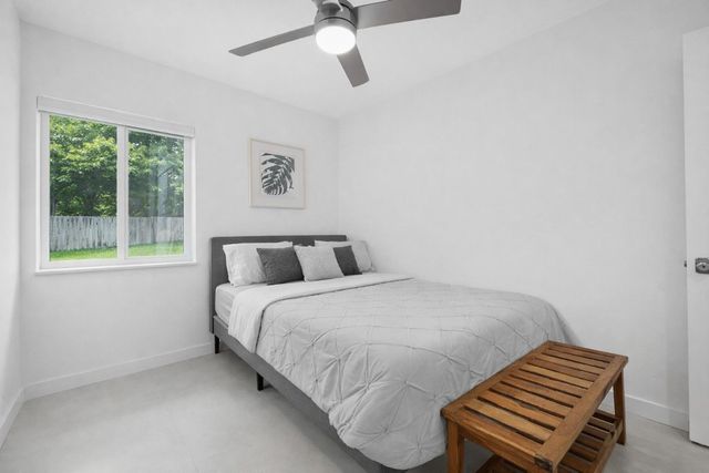 100 NE 22nd Street, Wilton Manors, FL 33305