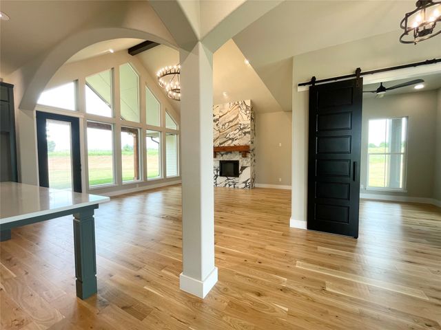 220 Dixie Estates Way, Whitesboro, TX 76273