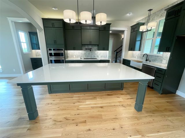 220 Dixie Estates Way, Whitesboro, TX 76273