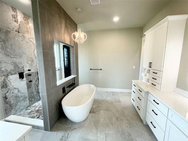 220 Dixie Estates Way, Whitesboro, TX 76273