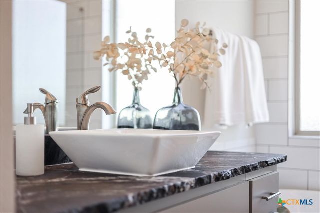 4628 Vieste View, Leander, TX 78641