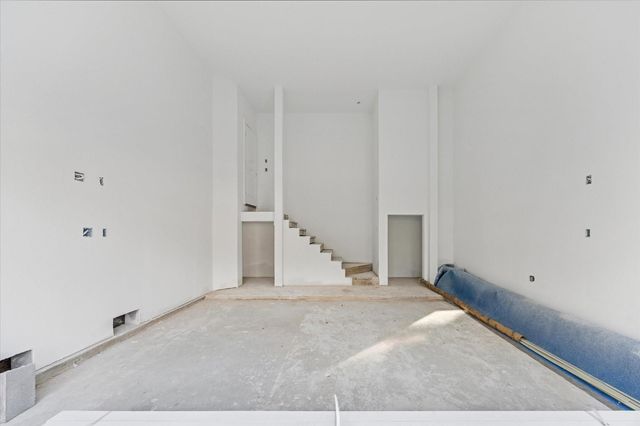 1032 W 17th Street A, Houston, TX 77008