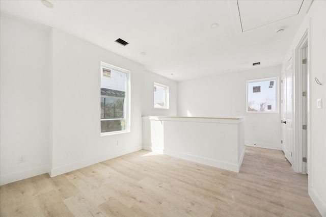 1032 W 17th Street A, Houston, TX 77008