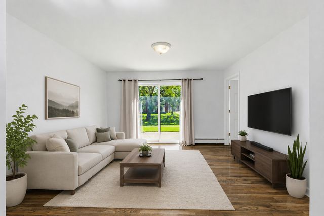 8828 N LESLIE Lane 104D, Des Plaines, IL 60016