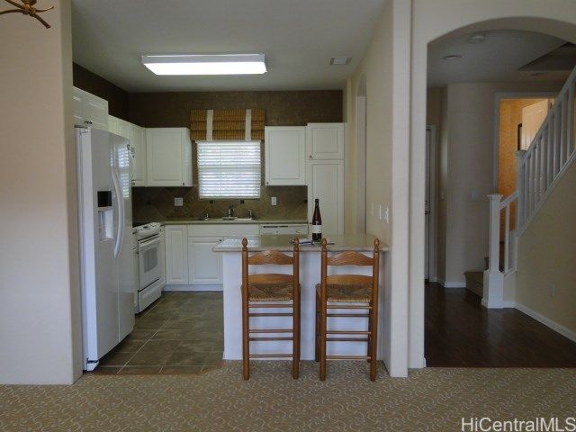 91-1060 KAILEOLEA Drive B-4, Ewa Beach, HI 96706