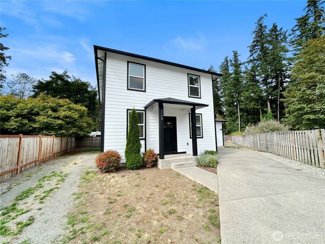 2708 Alderbrook Court N, Puyallup, WA 98374