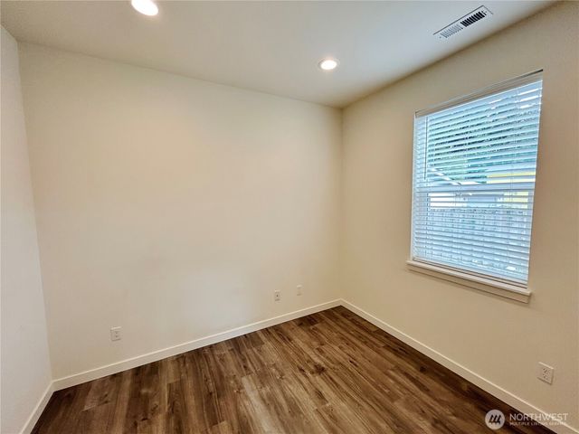 2708 Alderbrook Court N, Puyallup, WA 98374