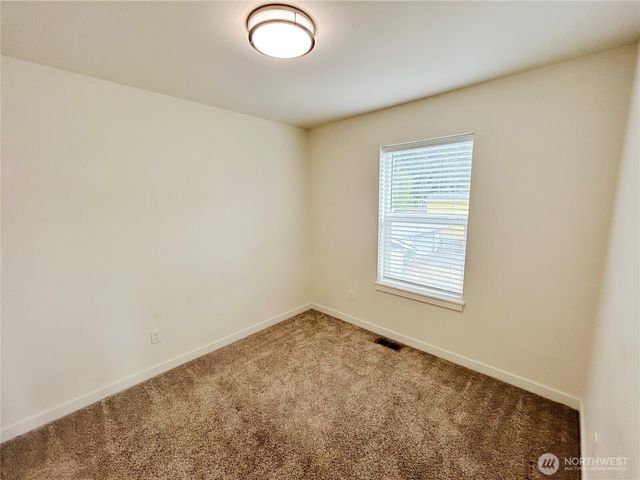 2708 Alderbrook Court N, Puyallup, WA 98374