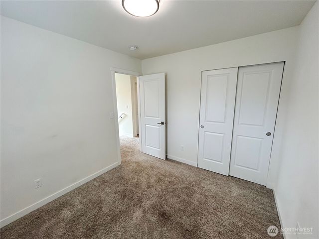 2708 Alderbrook Court N, Puyallup, WA 98374