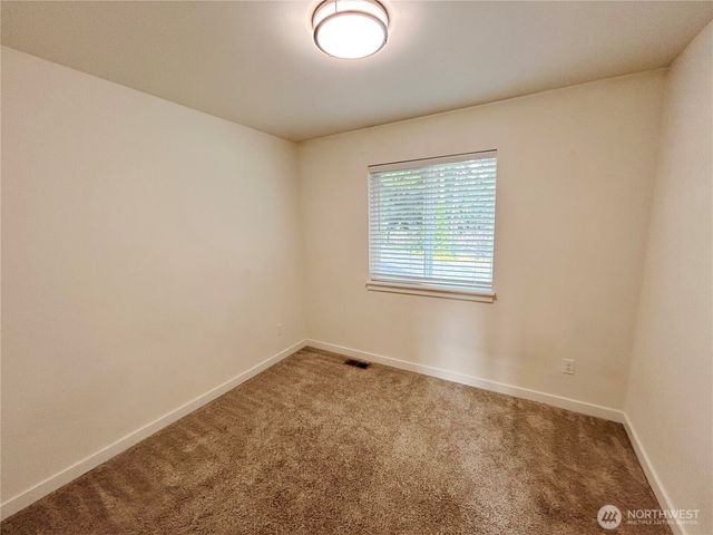 2708 Alderbrook Court N, Puyallup, WA 98374