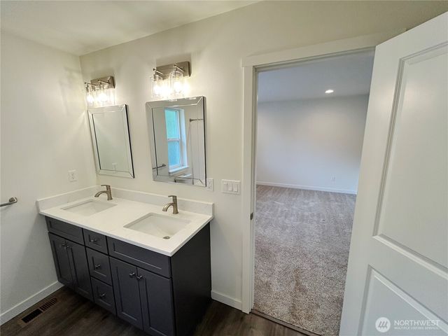 2708 Alderbrook Court N, Puyallup, WA 98374
