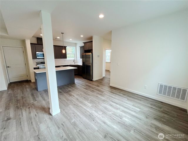 2708 Alderbrook Court N, Puyallup, WA 98374