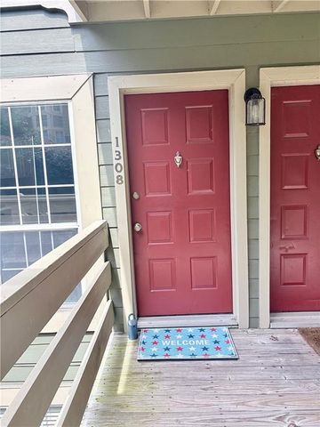 1308 Riverview Drive SE, Marietta, GA 30067