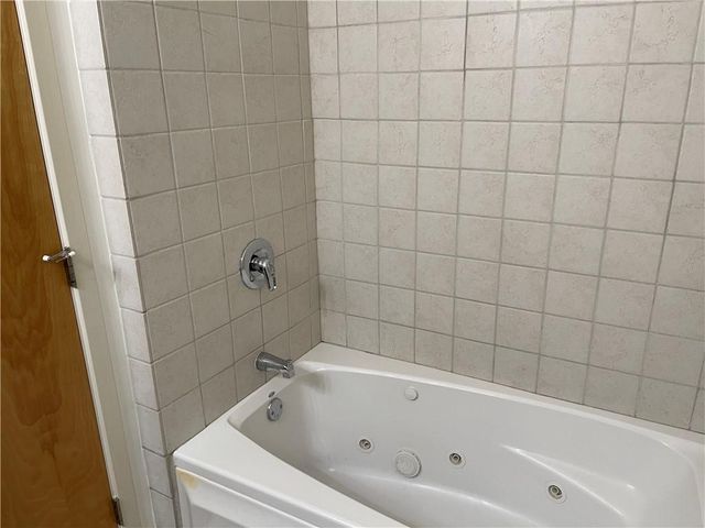 1325 Peachtree View NE, Brookhaven, GA 30319