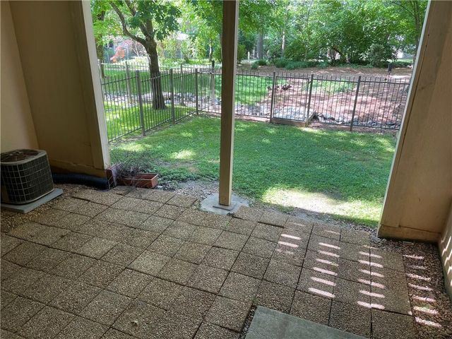 1325 Peachtree View NE, Brookhaven, GA 30319