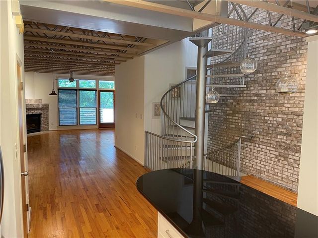 1325 Peachtree View NE, Brookhaven, GA 30319