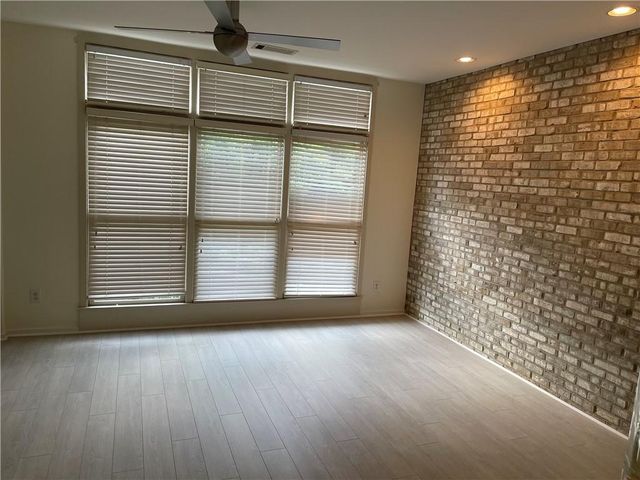 1325 Peachtree View NE, Brookhaven, GA 30319