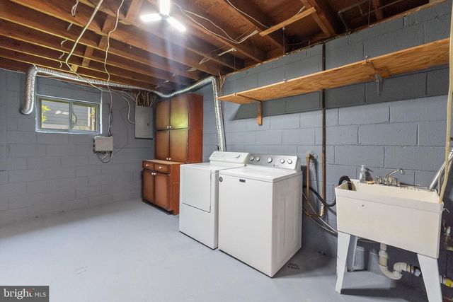7706 ARLEN ST, Annandale, VA 22003