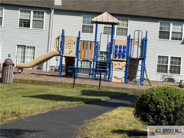 421 Draco Road 421, Piscataway, NJ 08854