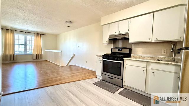 421 Draco Road 421, Piscataway, NJ 08854