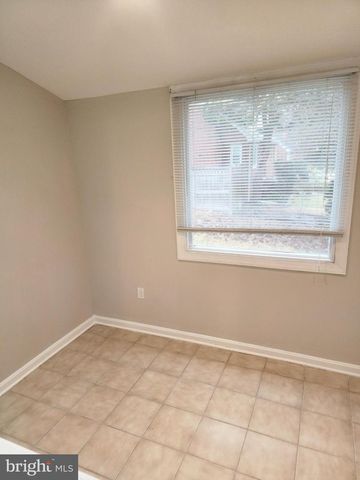 5801 WALNUT ST, Temple Hills, MD 20748