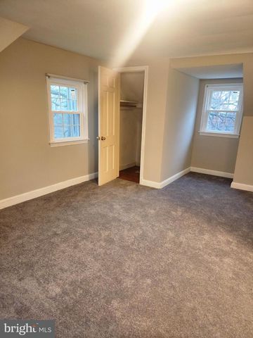 5801 WALNUT ST, Temple Hills, MD 20748