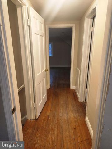 5801 WALNUT ST, Temple Hills, MD 20748