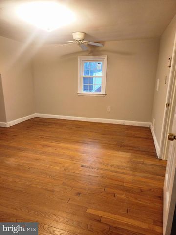 5801 WALNUT ST, Temple Hills, MD 20748